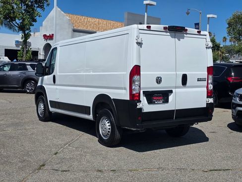 Used 2025 RAM ProMaster 2500 w/ Convenience Group FWD image 6