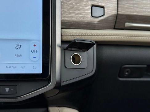 Certified 2023 Ford Expedition Limited AWD/4WD image 25