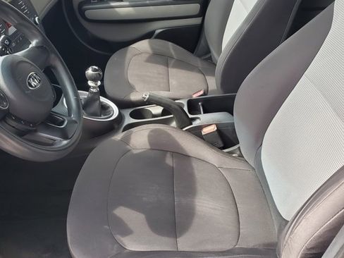 Used 2015 Kia Soul image 19