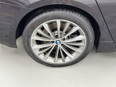 Used 2023 BMW 540i xDrive w/ Executive Package image 36
