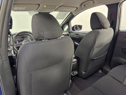 Used 2021 Nissan Leaf SV image 29