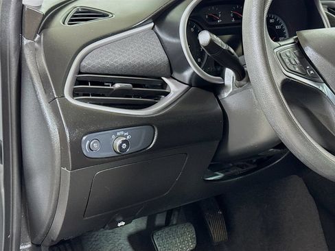 Certified 2025 Chevrolet Malibu LT FWD image 8