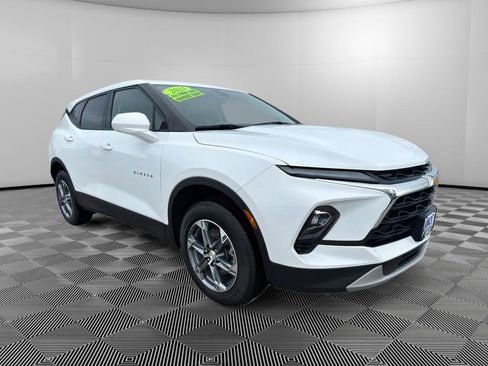 Used 2025 Chevrolet Blazer LT AWD/4WD image 6