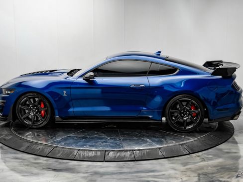 Used 2022 Ford Mustang Shelby GT500 w/ Carbon Fiber Track Pack image 5