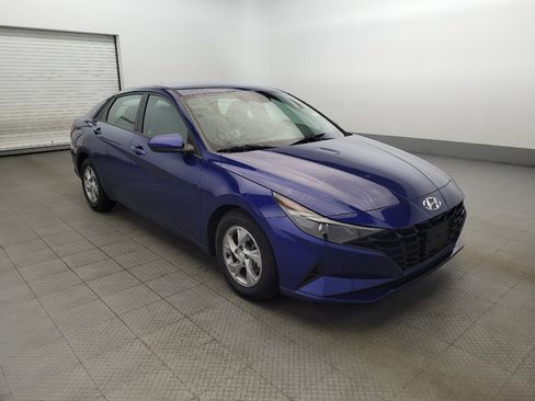 Used 2021 Hyundai Elantra SE image 13