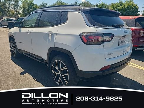 Used 2025 Jeep Compass Limited w/ Elite Group AWD/4WD image 4
