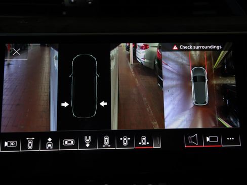 Used 2021 Audi e-tron Premium w/ Convenience Plus Package image 24