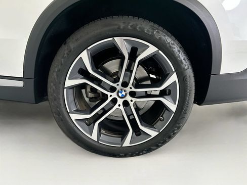 Used 2024 BMW X5 sDrive40i w/ Premium Package RWD image 30