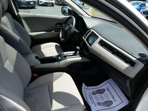 Used 2018 Honda HR-V EX image 27