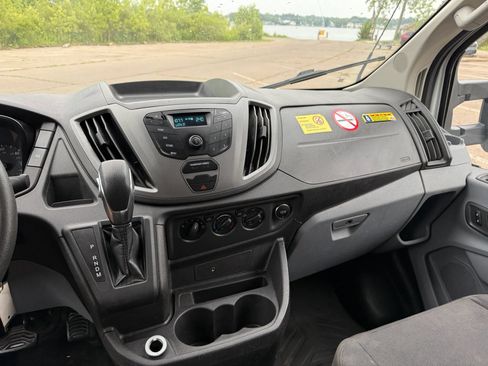 Used 2019 Ford Transit 350 156 DRW RWD image 18