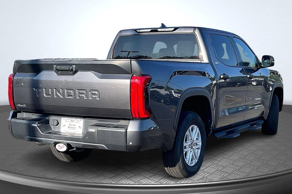 Used 2025 Toyota Tundra SR5 w/ SR5 Convenience Package AWD/4WD image 7