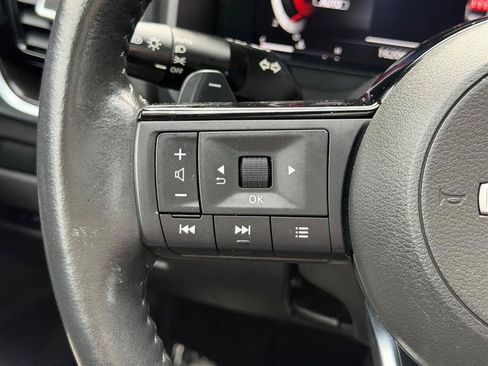 Used 2023 Nissan Rogue Platinum w/ Platinum Premium Package AWD/4WD image 39