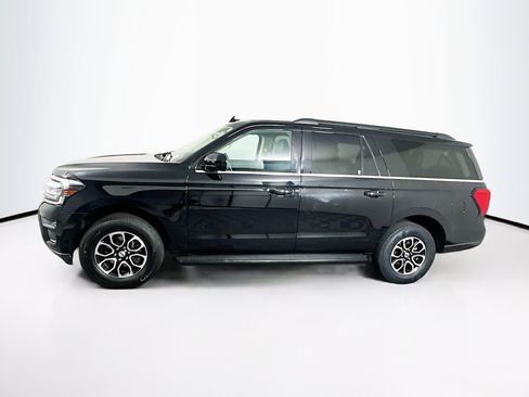 Used 2024 Ford Expedition Max XLT RWD image 4