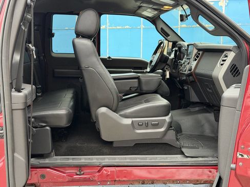 Used 2014 Ford F350 Lariat image 17