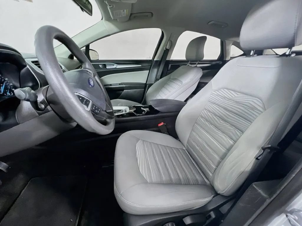 Used 2016 Ford Fusion S FWD image 20