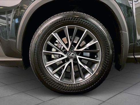 Used 2025 Lexus NX 250 FWD w/ Premium Package image 11