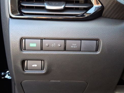 New 2025 Nissan Sentra SV w/ All-Weather Package image 15