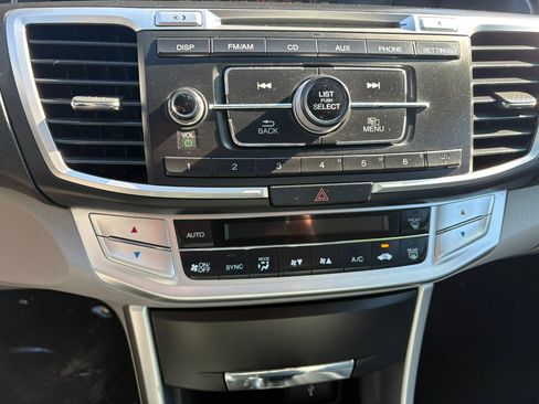 Used 2014 Honda Accord LX image 29