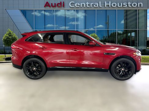 Used 2022 Jaguar F-PACE S image 8