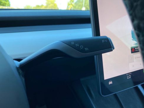 Used 2023 Tesla Model 3 Standard Range image 56