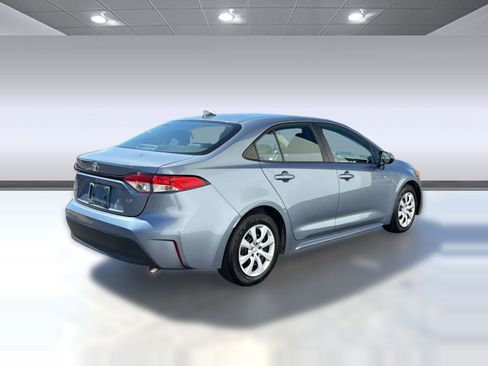 Used 2023 Toyota Corolla LE FWD image 9