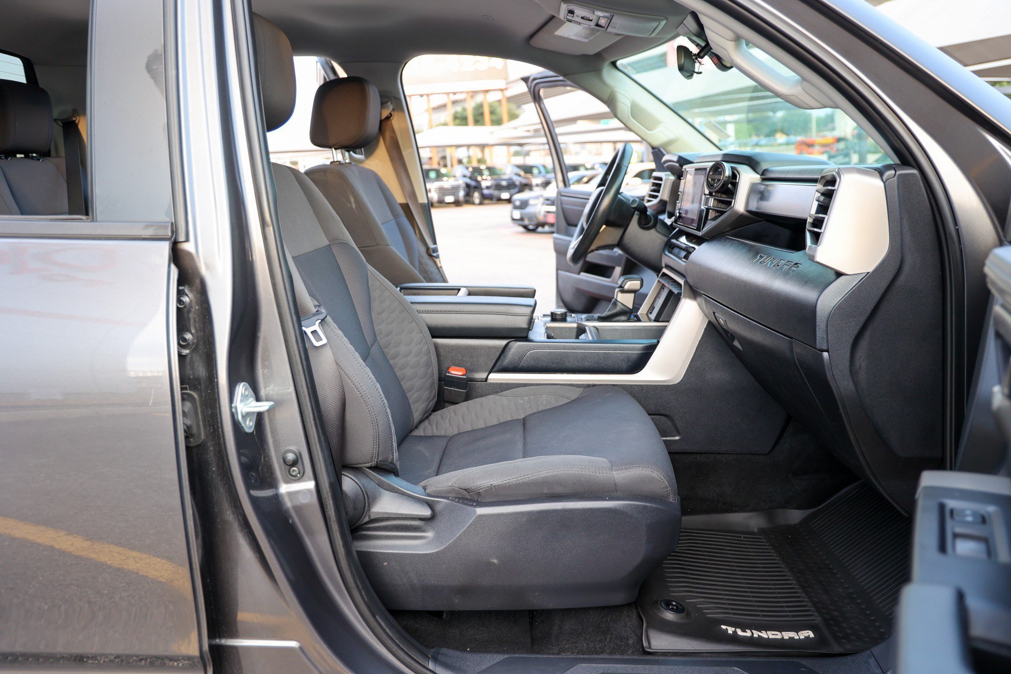 Used 2024 Toyota Tundra SR5 AWD/4WD image 40