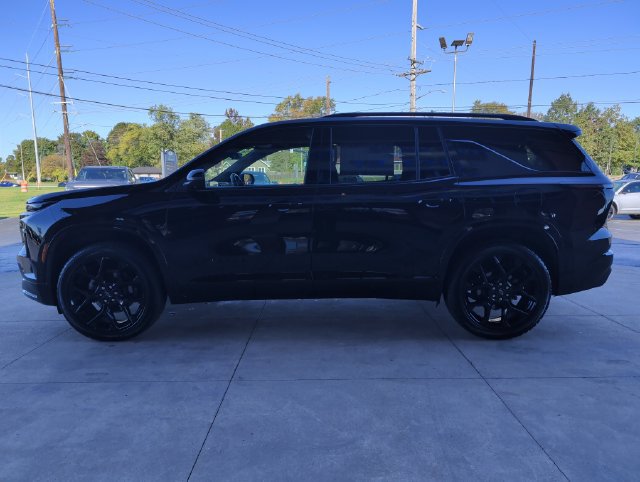 Used 2026 Chevrolet Traverse RS w/ LPO, Floor Liner Package AWD/4WD image 6