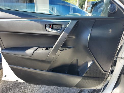 Used 2016 Toyota Corolla S image 14