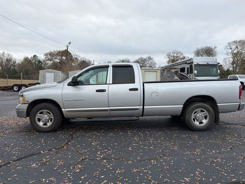 Used 2004 Dodge Ram 2500 Truck SLT image 32