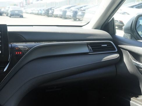 Used 2021 Toyota Camry LE w/ Convenience Package FWD image 21