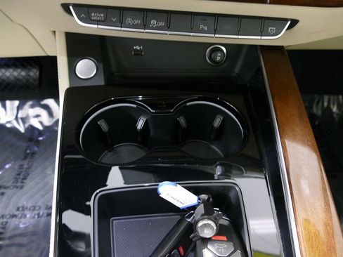 Used 2023 Audi A4 2.0T Premium Plus w/ Premium Plus Package image 15