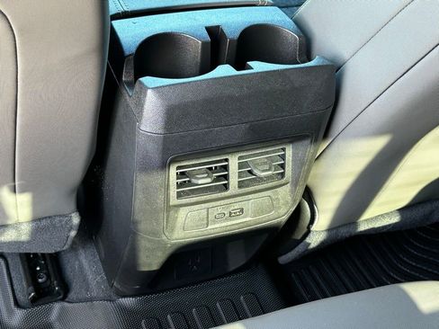 Used 2024 Chevrolet Colorado ZR2 w/ Technology Package image 15