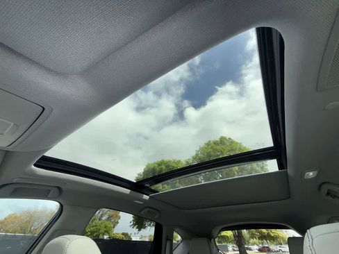 Certified 2023 Acura RDX FWD w/ Technology Package image 17