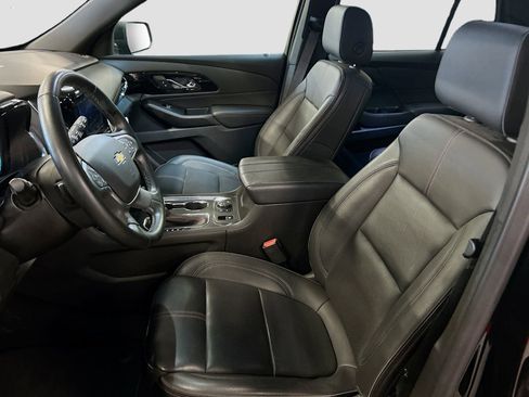 Used 2023 Chevrolet Traverse RS AWD/4WD image 22