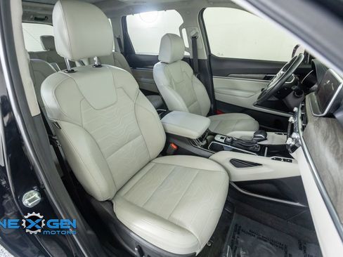 Used 2022 Kia Telluride SX w/ SX Prestige Package AWD/4WD image 46