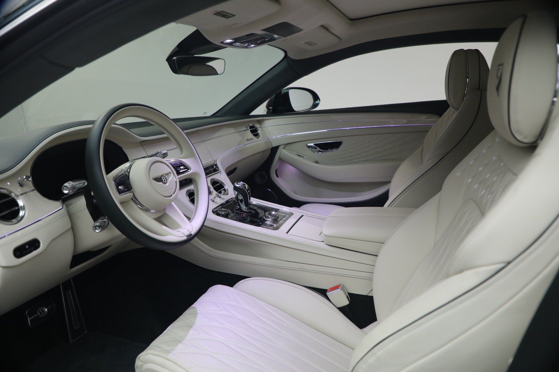 Certified 2026 Bentley Continental GT Azure AWD/4WD image 18