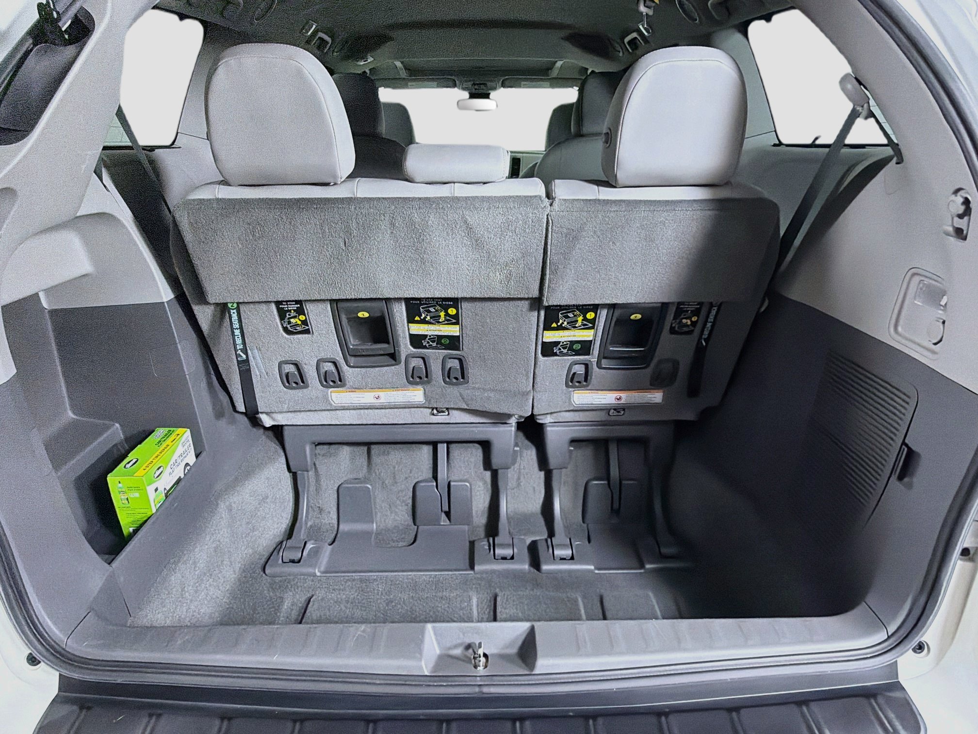 Used 2018 Toyota Sienna XLE w/ XLE Navigation Package AWD/4WD image 31
