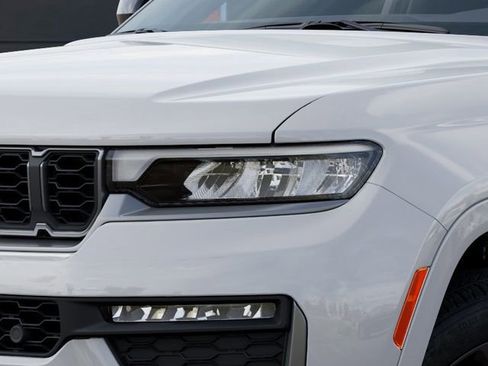 New 2026 Jeep Grand Cherokee L Limited image 10