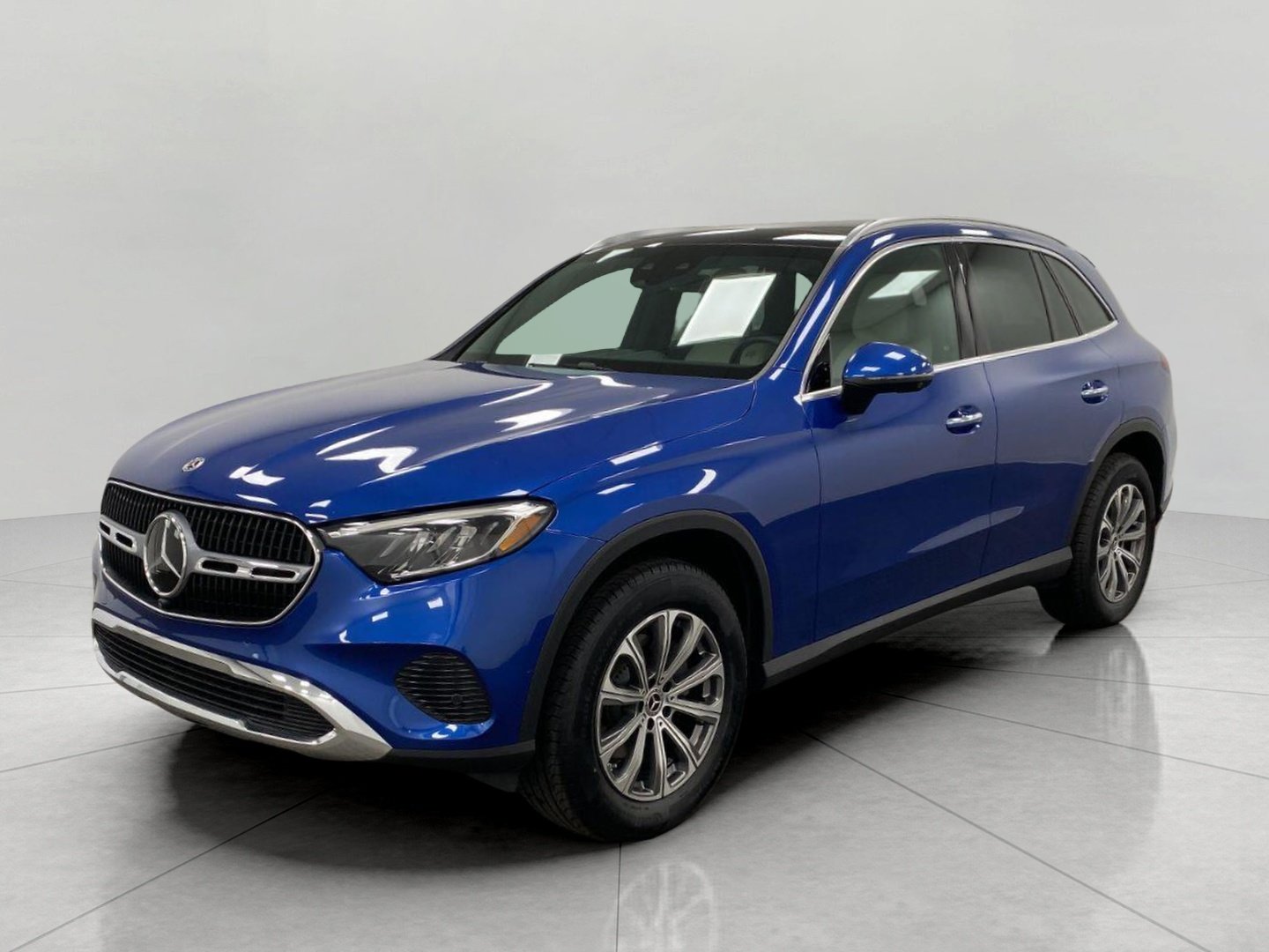 Certified 2026 Mercedes-Benz GLC 300 4MATIC image 9