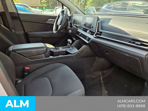 Used 2025 Kia Sportage LX FWD image 22