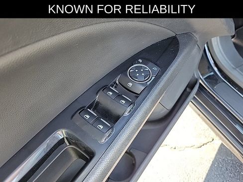 Used 2016 Ford Fusion SE w/ Equipment Group 202A FWD image 19