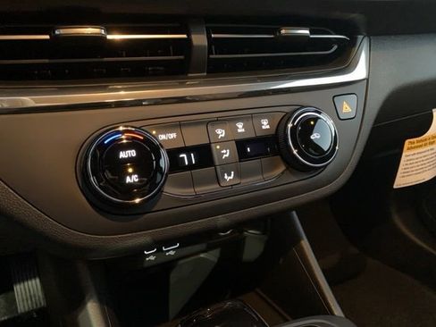 New 2026 Buick Envista Preferred image 21