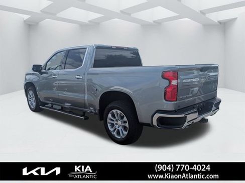 Used 2025 Chevrolet Silverado 1500 LTZ AWD/4WD image 5