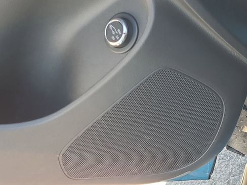 Certified 2025 Buick Envista Sport Touring w/ Convenience I Package image 25