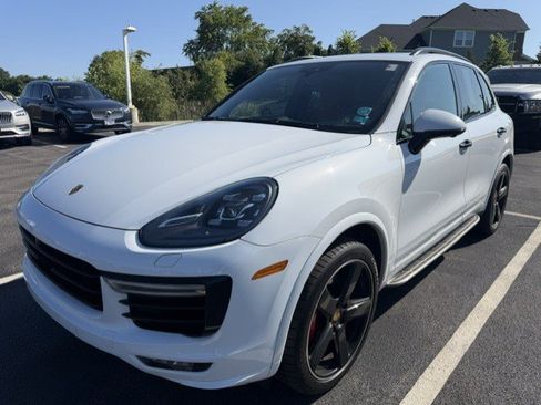 Used 2018 Porsche Cayenne Turbo AWD/4WD image 1