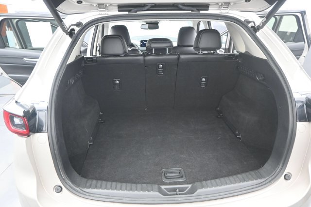Used 2025 MAZDA CX-5 AWD 2.5 S w/ Preferred Package image 13