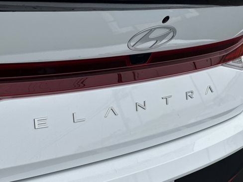 Used 2026 Hyundai Elantra Sport FWD image 29