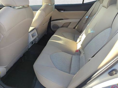Used 2018 Toyota Camry LE w/ Convenience Package image 23