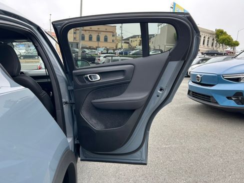 Used 2023 Volvo C40 P8 Recharge Plus w/ Climate Package AWD/4WD image 40