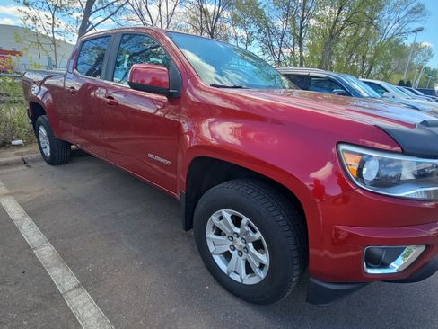 Used 2018 Chevrolet Colorado LT w/ LT Convenience Package AWD/4WD image 2
